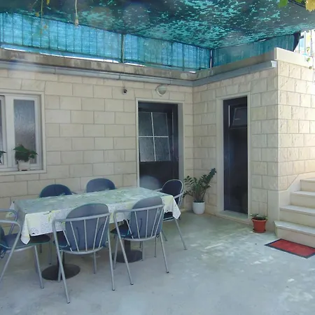 Fran Apartment Postira