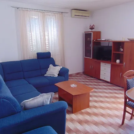 Apartment Fran Postira